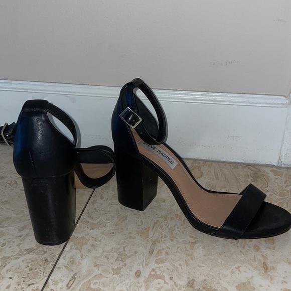 Black Steve Madden Leather Block Heel Sandals - Picture 3 of 3